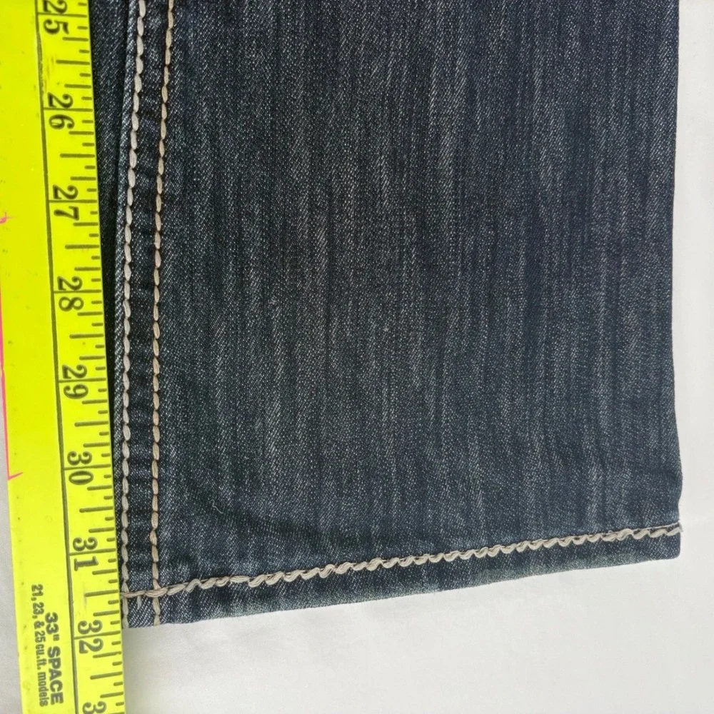 YMI Lowrise Bootcut Dark Wash Embellished Flap Pockets Jeans Y2K Size 11 (32x32)